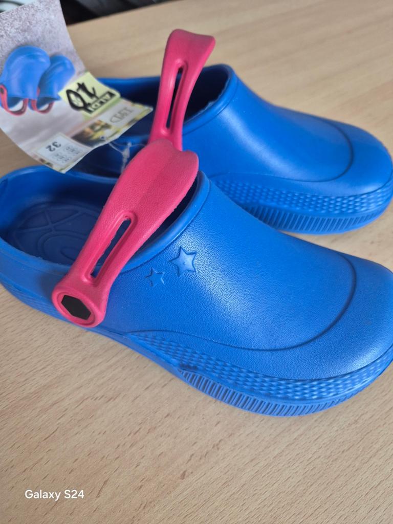 Nieuwe  kinderclogs maat 32, Jongen of Meisje, Schoenen, Nieuw, Ophalen of Verzenden
