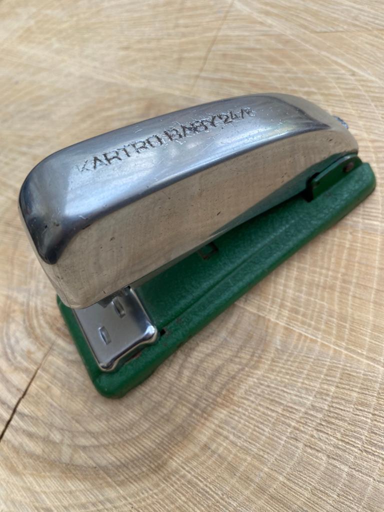 Vintage KARTRO BABY 24/6 - Nietapparaat!, Ophalen of Verzenden