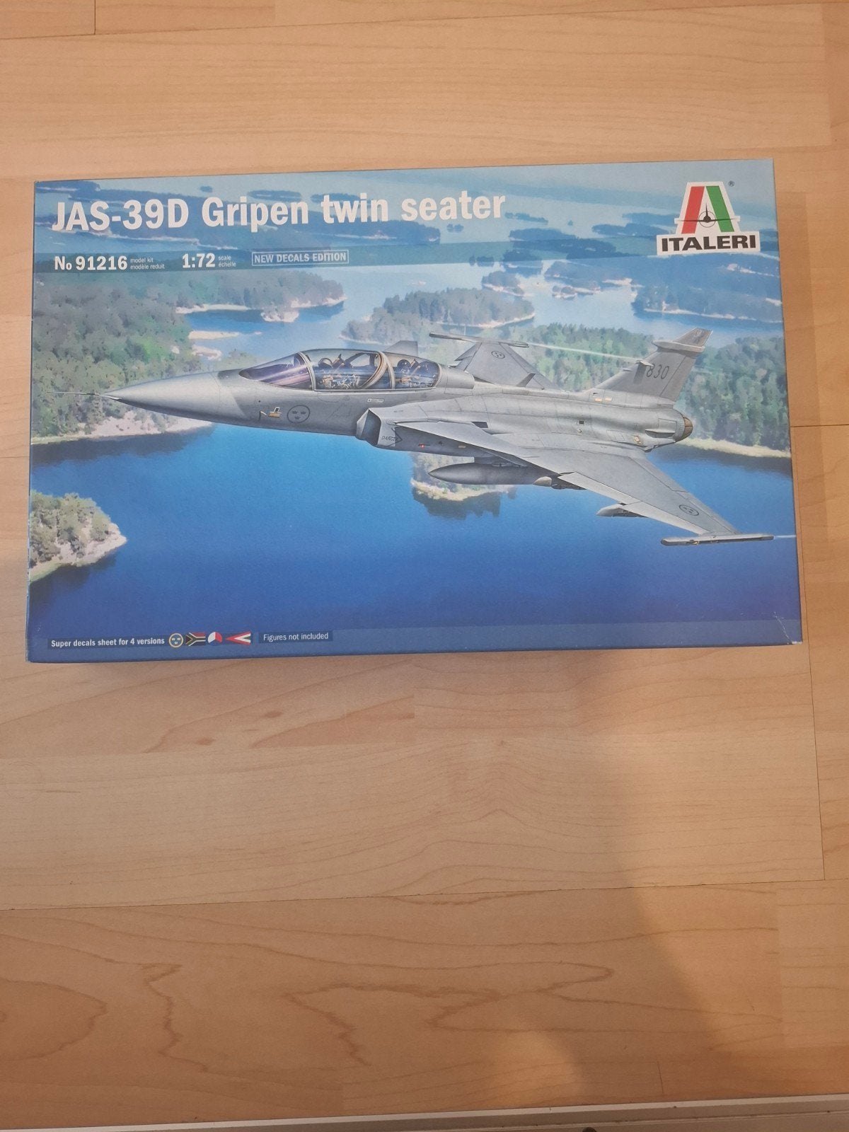 Bouwdoos Saab Gripen 2-zitter, 1:72 tot 1:144, Italeri, Ophalen of Verzenden, Zo goed als nieuw