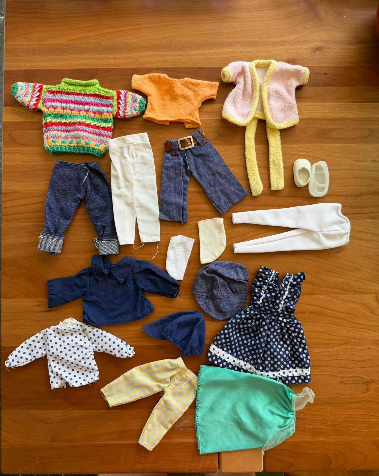 Kleding voor tienerpoppen, Ophalen of Verzenden, Zo goed als nieuw, Kleertjes