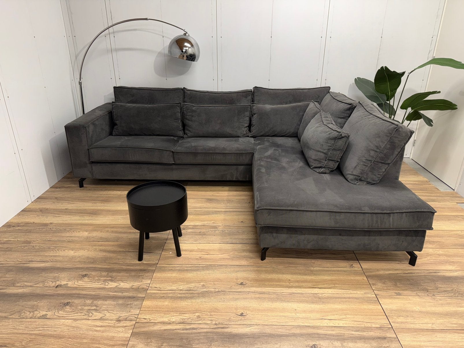 Showroommodel Haco Hoekbank – Grijze Ribstof – Nieuwstaat, Huis en Inrichting, Ophalen, Nieuw, Stof, Moderne