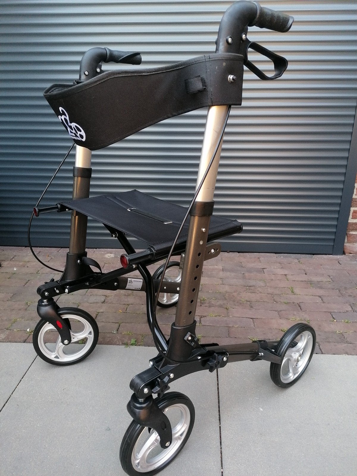 Aluminium Lichtgewicht Rollator Opvouwbaar Antraciet Bruin, Ophalen of Verzenden, Opvouwbaar, Zo goed als nieuw