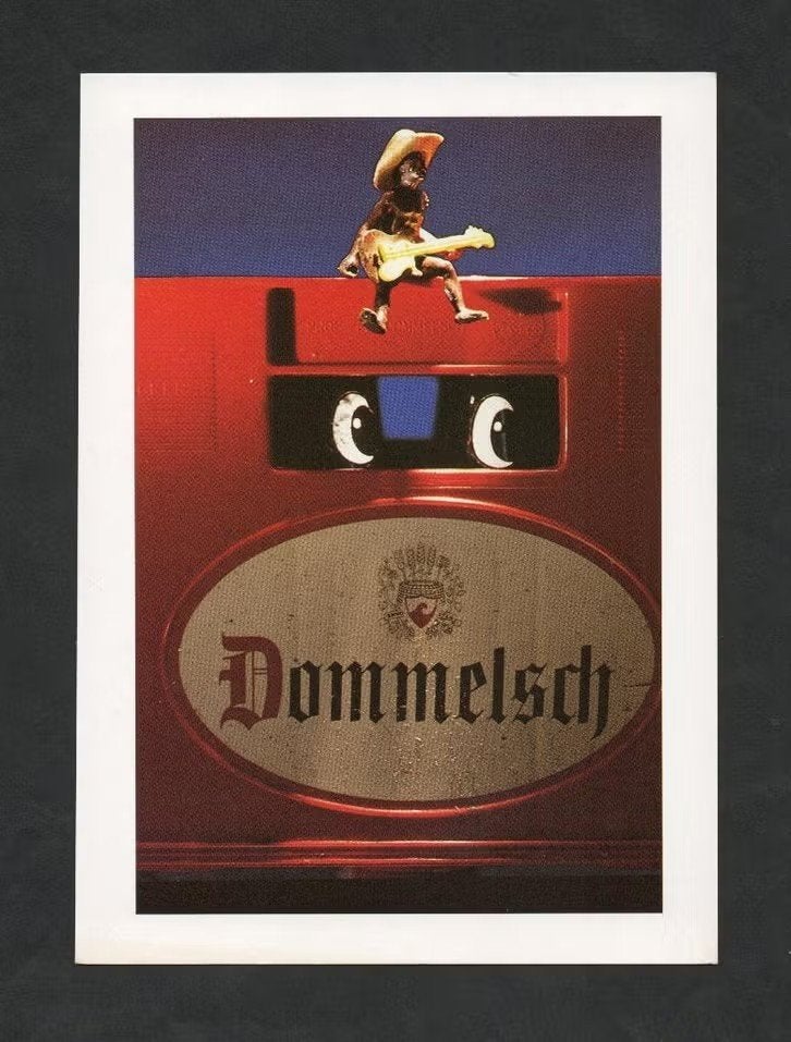 Bier Dommelsch Pilsner Krat Reclame Dommelen, Ophalen of Verzenden, 1980 tot heden, Ongelopen, Cultuur en Media