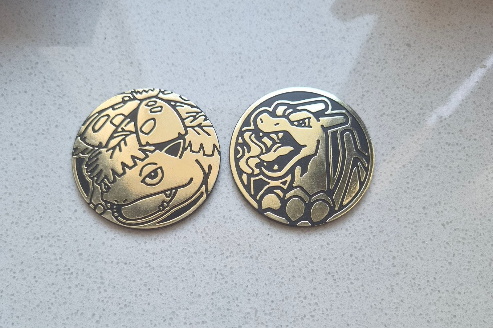 2 originele megamunten Pokemon, Ophalen of Verzenden, Midden-Oosten