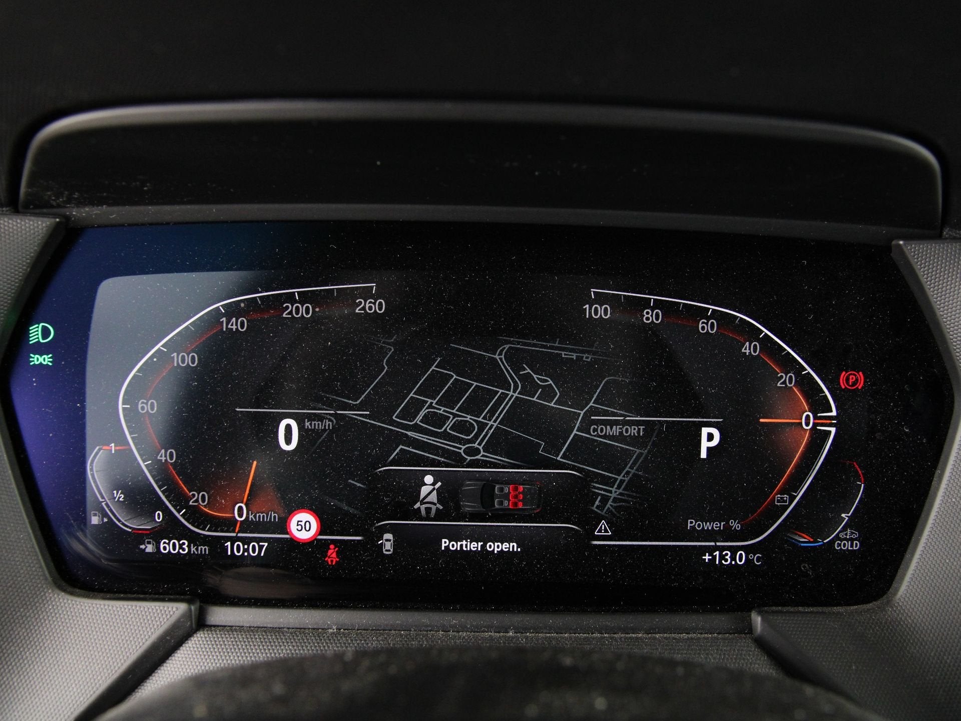 BMW 1 Serie 118i M-Sport (bj 2021, automaat), Auto's, BMW, Gebruikt, Met garantie (alle), Automatische klimaatregeling, Origineel Nederlands