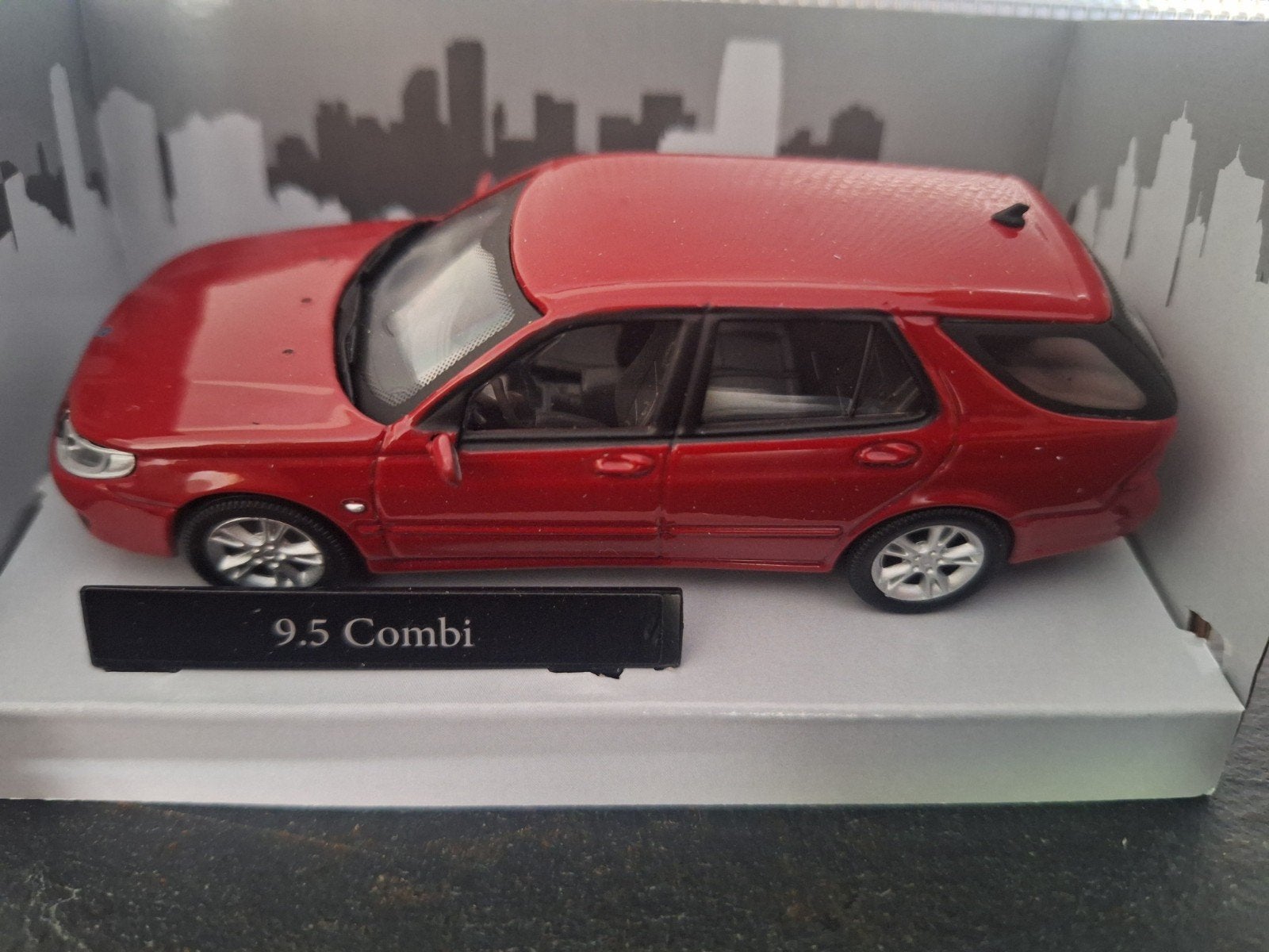Saab 9-5 Combi Schaal 1:43, Hobby en Vrije tijd, Overige merken, Auto, Nieuw, Cararama