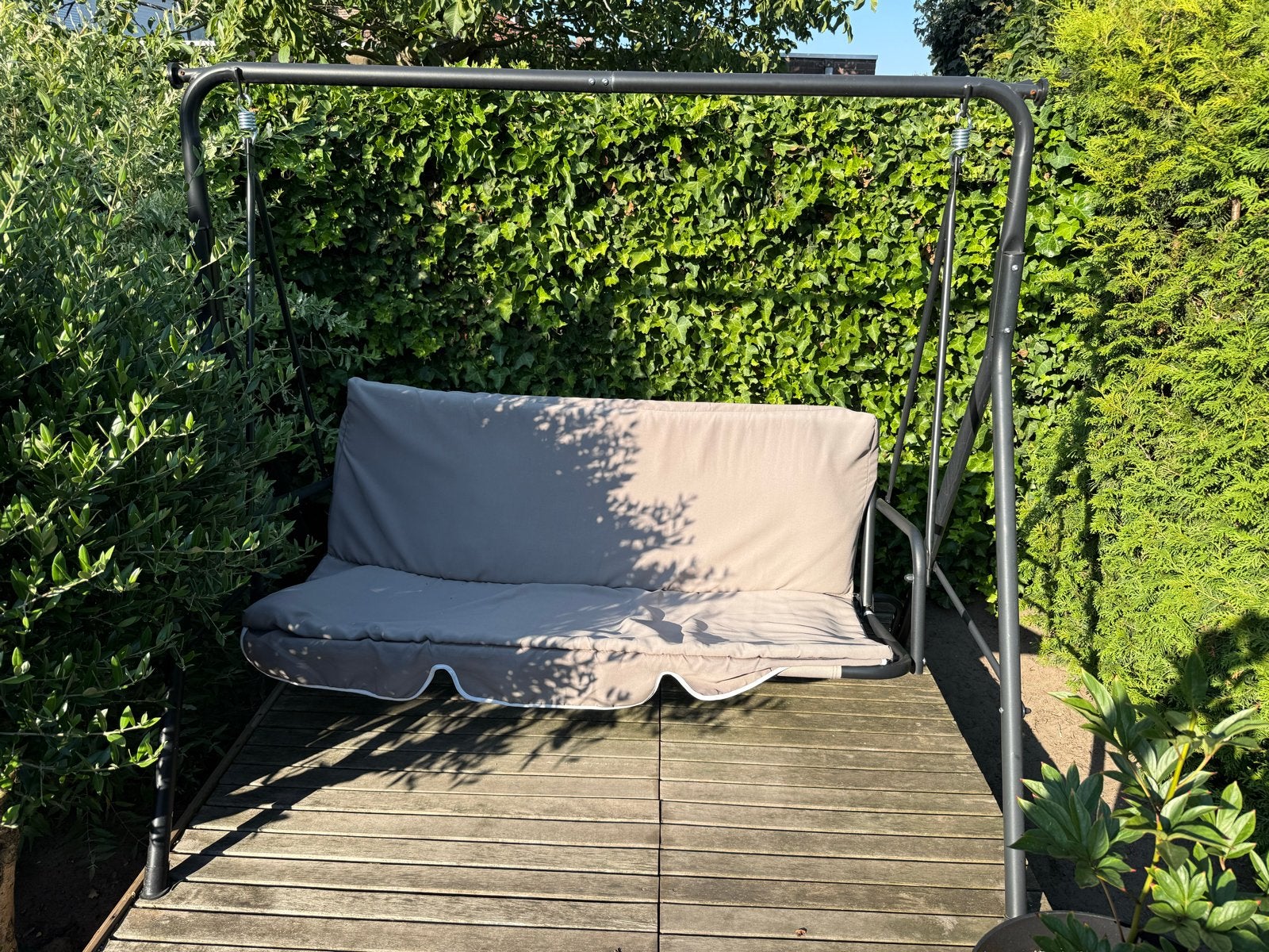 Comfortabele schommelbank voor in de tuin, Ophalen, Gebruikt, Metaal, Schommelbank