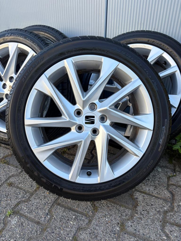 DEMO 17” Originele Seat Ibiza Velgen + Zomerbanden, Auto-onderdelen, 215 mm, Banden en Velgen, Nieuw, 17 inch