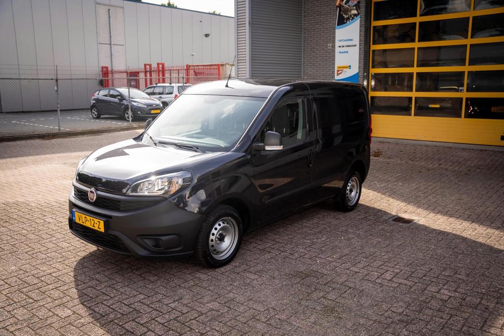 Fiat Doblò Cargo 1.6 MJ L1H1 S Basis, Voorwielaandrijving, 4 cilinders, Zwart, Origineel Nederlands