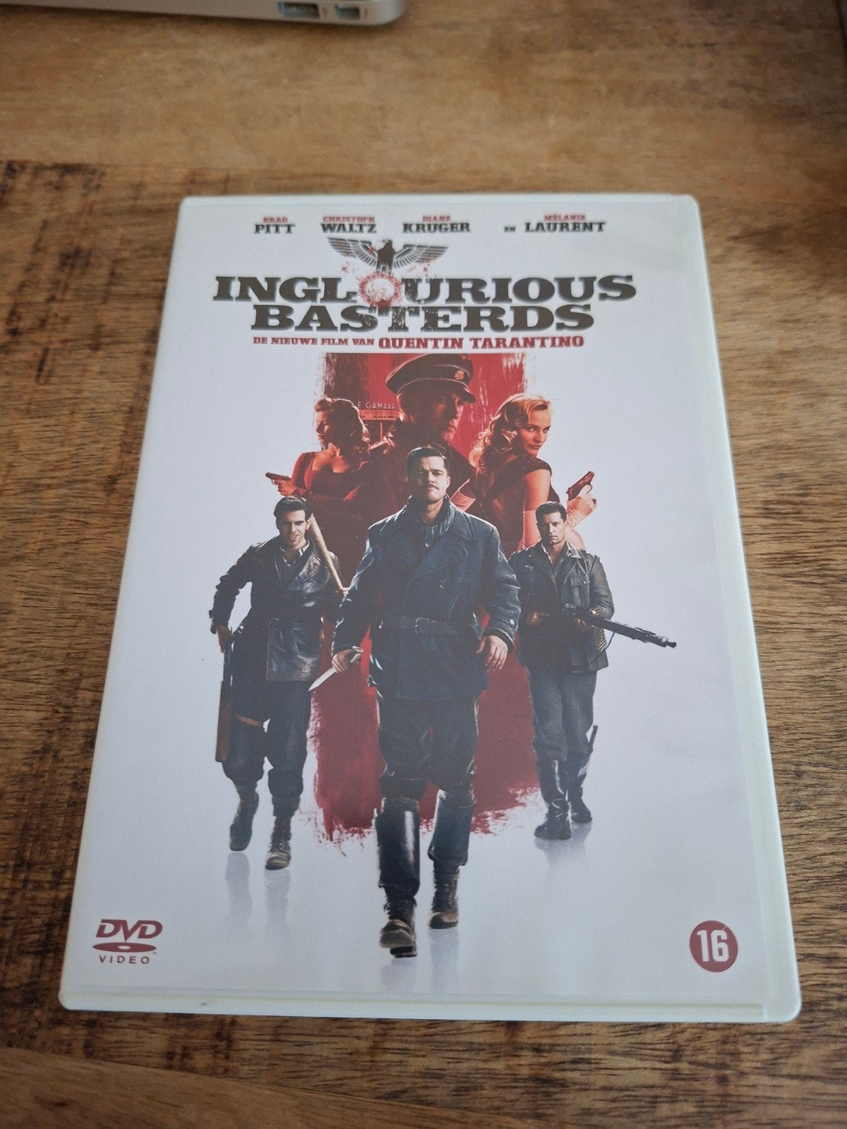 DVD Inglourious Basterds, Vanaf 16 jaar, 1980 tot heden, Ophalen of Verzenden, Zo goed als nieuw