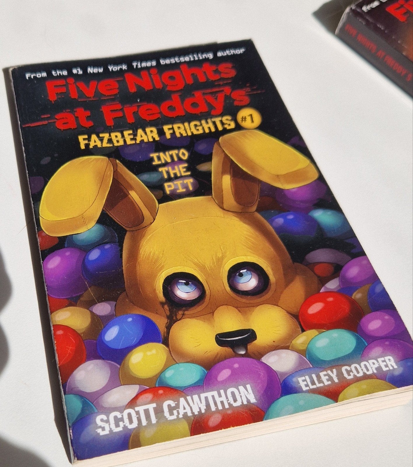 FNAF Boeken - Fazbear Frights #1, #2, #3 (gebruikt, netjes), Ophalen of Verzenden, Gelezen, Scott Cawthon