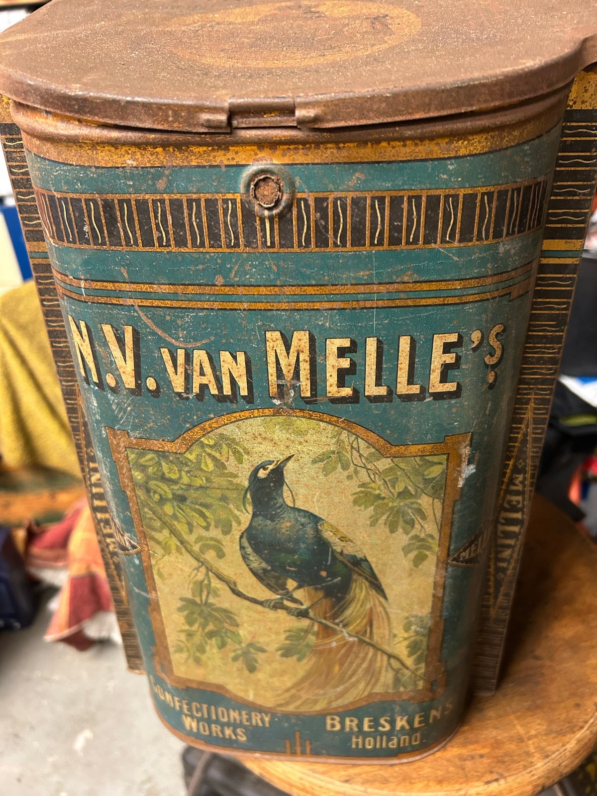 Antieke N.V. van Melle's Mellini blik met vogeldecor, Antiek en Kunst, Ophalen of Verzenden