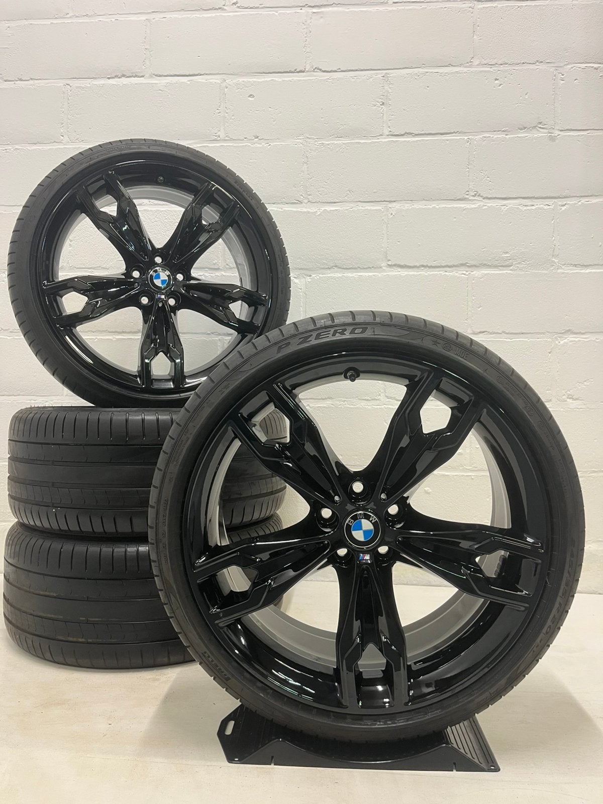 20 INCH BMW 668M BLACK ORIGINEEL 5 SERIE G30 G31 ZOMERSET, Auto-onderdelen, Ophalen, 245 mm, Banden en Velgen, 20 inch