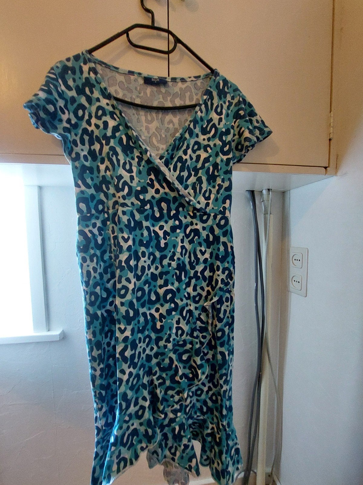 Blue jurk met dierenprint, maat S, Kleding | Dames, Jurken, Ophalen of Verzenden
