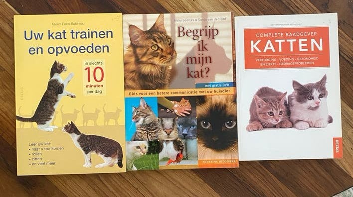 3 Kattenboeken: Training, Gedrag & Complete Raadgever, Boeken, Ophalen of Verzenden, Gelezen, Katten