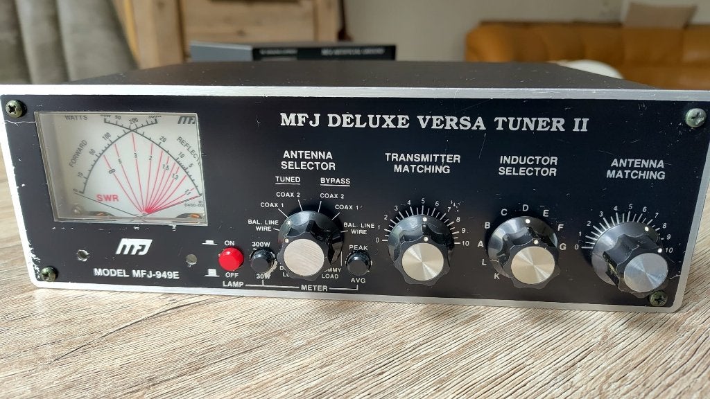 Antennetuner MFJ Deluxe Versa Tuner II MFJ-949E, Telecommunicatie, Ophalen of Verzenden, Gebruikt, Zender en Ontvanger