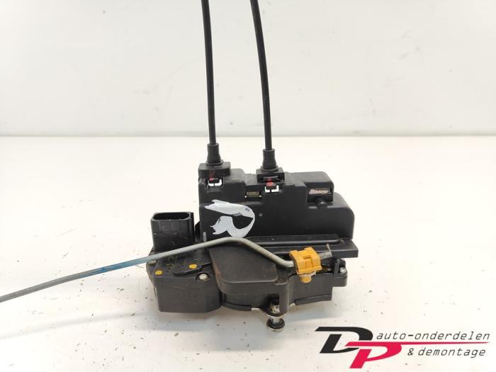 Deurslot Mechaniek 4Deurs rechts-voor van een Chevrolet Capt, Auto-onderdelen, Gebruikt, -, Ophalen of Verzenden, -