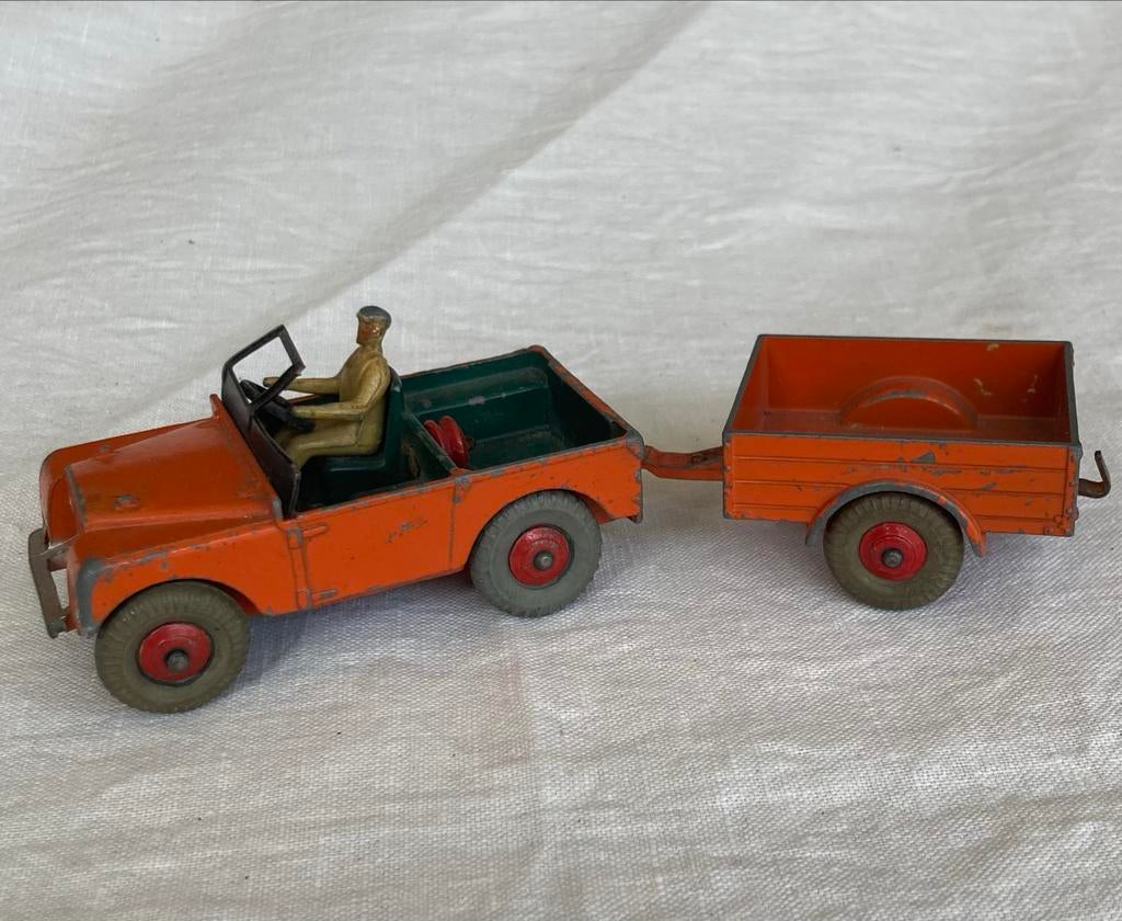 Vintage Dinky Toy Land Rover met aanhanger en bestuurder, Hobby en Vrije tijd, Modelauto's | 1:43, Ophalen of Verzenden, Gebruikt