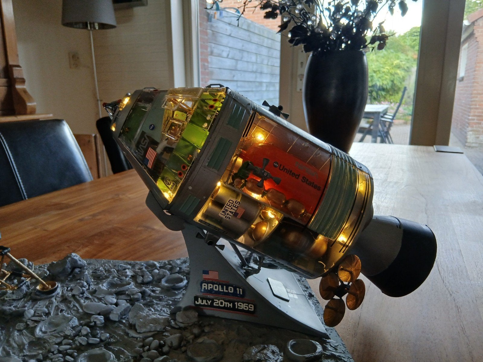 Apollo 11 Maanlanding Model met Verlichting, Zo goed als nieuw, Ophalen, Overige merken, Groter dan 1:32