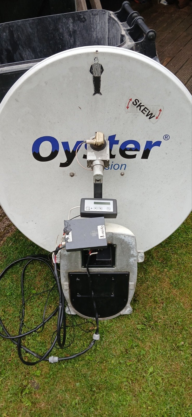 Oyster Vision schotelantenne voor camper/caravan, Gebruikt, Onbekend@example.com, (Schotel)antenne, Oyster Vision
