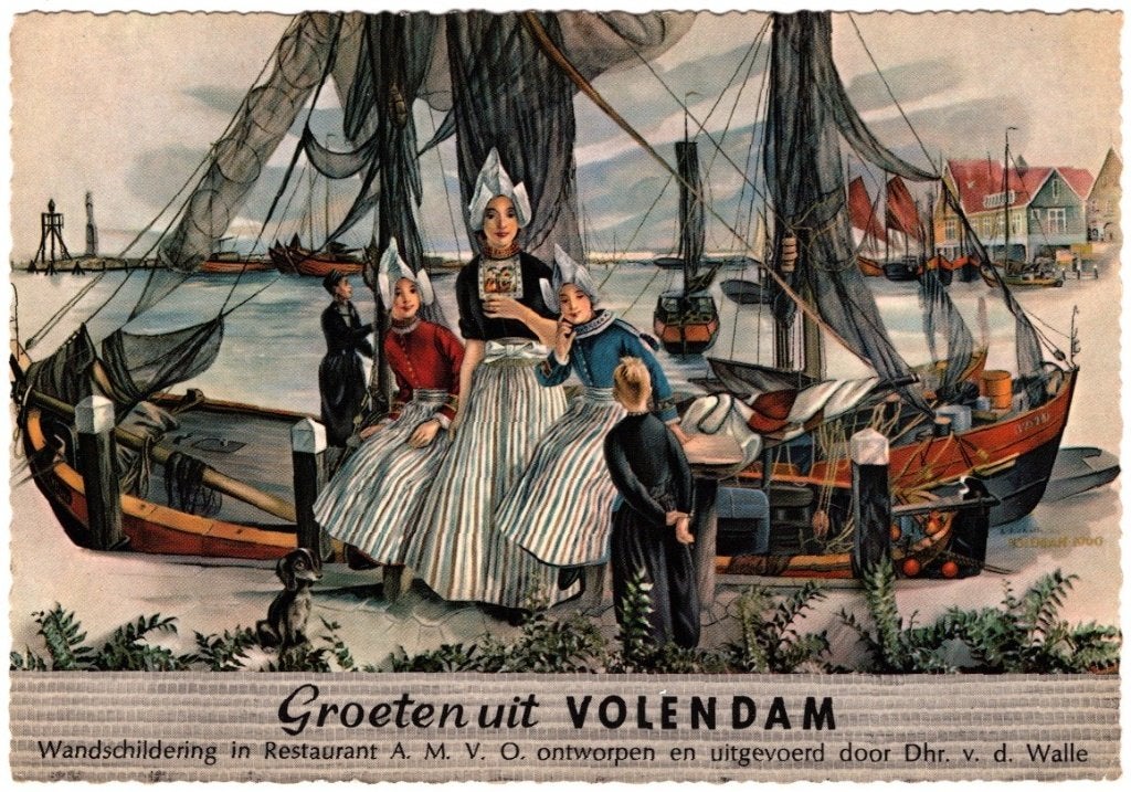 Oude Ansichtkaart Groeten uit Volendam Wandschildering AMVO, Ophalen of Verzenden, 1940 tot 1960, Ongelopen, Noord-Holland