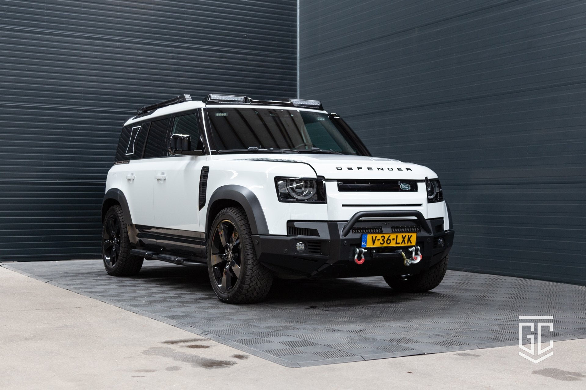 Land Rover Defender Hard Top 3.0 D300 110 MHEV X-Dynamic HSE, Auto's, Land Rover, Dealer onderhouden, Gebruikt, Automatische klimaatregeling