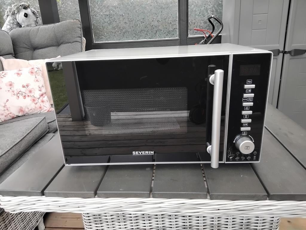 Severin MW 7773 Combimagnetron met Hetelucht Oven - ZGAN, Witgoed en Apparatuur, Magnetrons, Ophalen