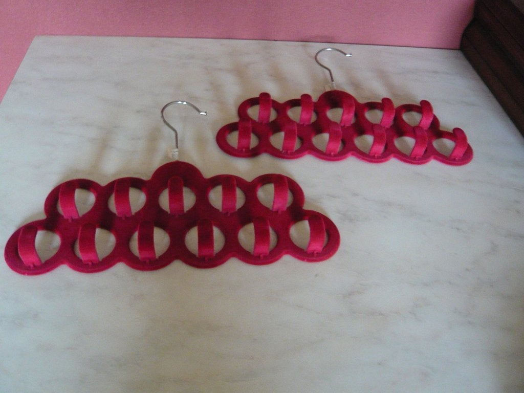 2 kledinghangers met 10 haakjes voor hempjes of kettingen, Ophalen of Verzenden, Zo goed als nieuw, Fluweel, Kinderen en Volwassenen