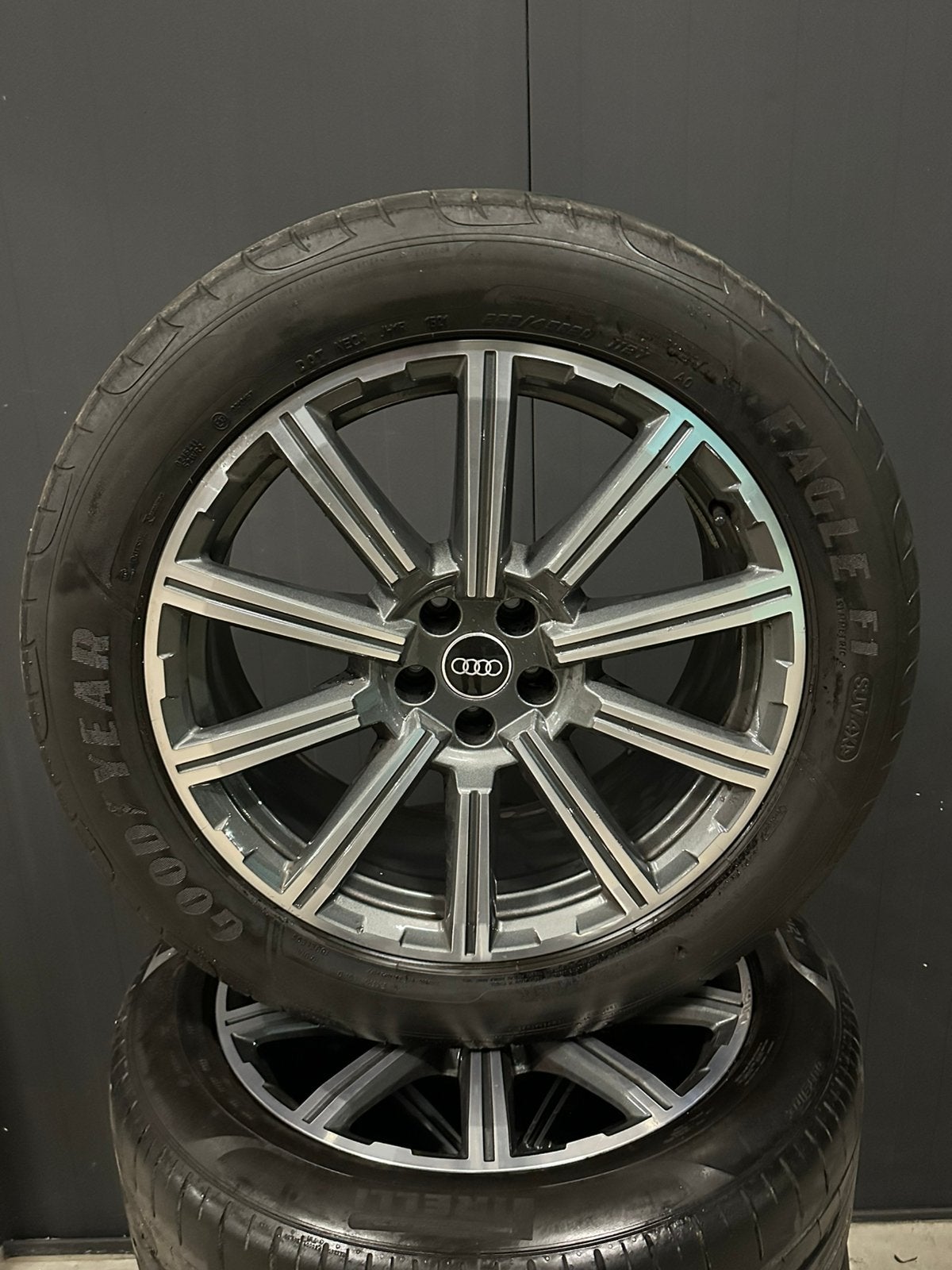 Originele Audi 20 inch velg+band, Auto-onderdelen, 285 mm, Banden en Velgen, Nieuw, Ophalen of Verzenden