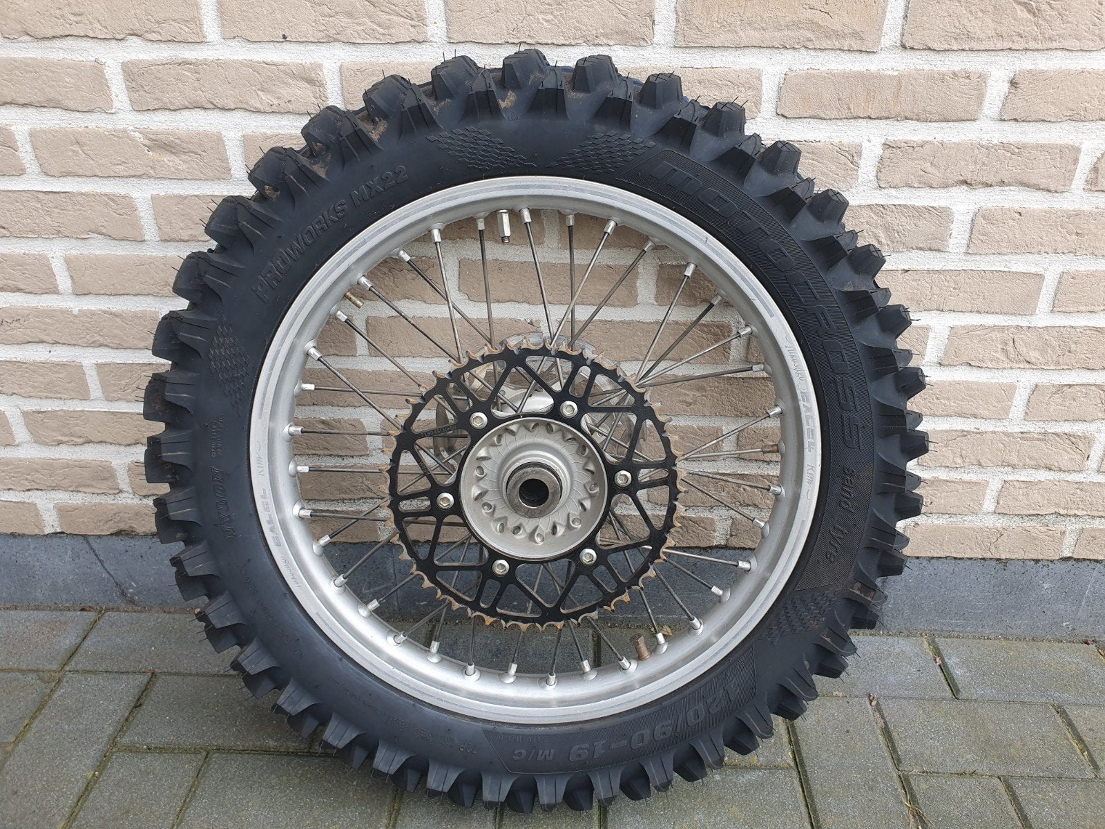 KTM Achterwiel 19 inch met schoepenband, Motoren, Ophalen, Gebruikt