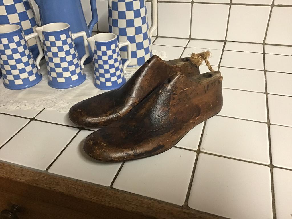 Prachtig oud stel schoenenmal schoenmal, Antiek en Kunst, Antiek | Gereedschap en Instrumenten, Ophalen of Verzenden