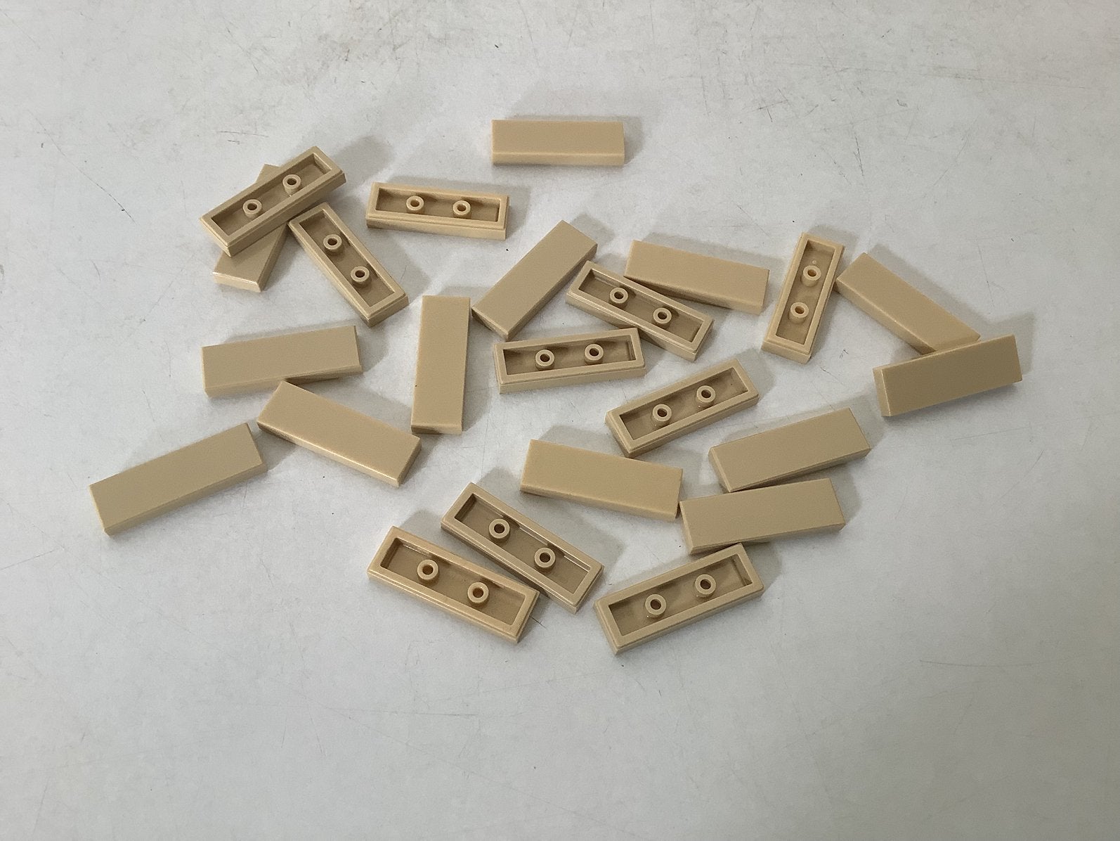 Lego tegel 1x3 beige, Ophalen of Verzenden, Gebruikt, Losse stenen, Lego