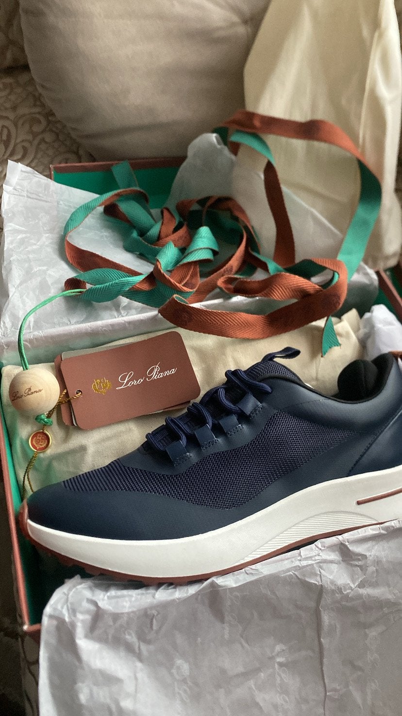 Loro piana 99,99€ 42!, Ophalen of Verzenden, Zo goed als nieuw, Zwart, Sneakers of Gympen