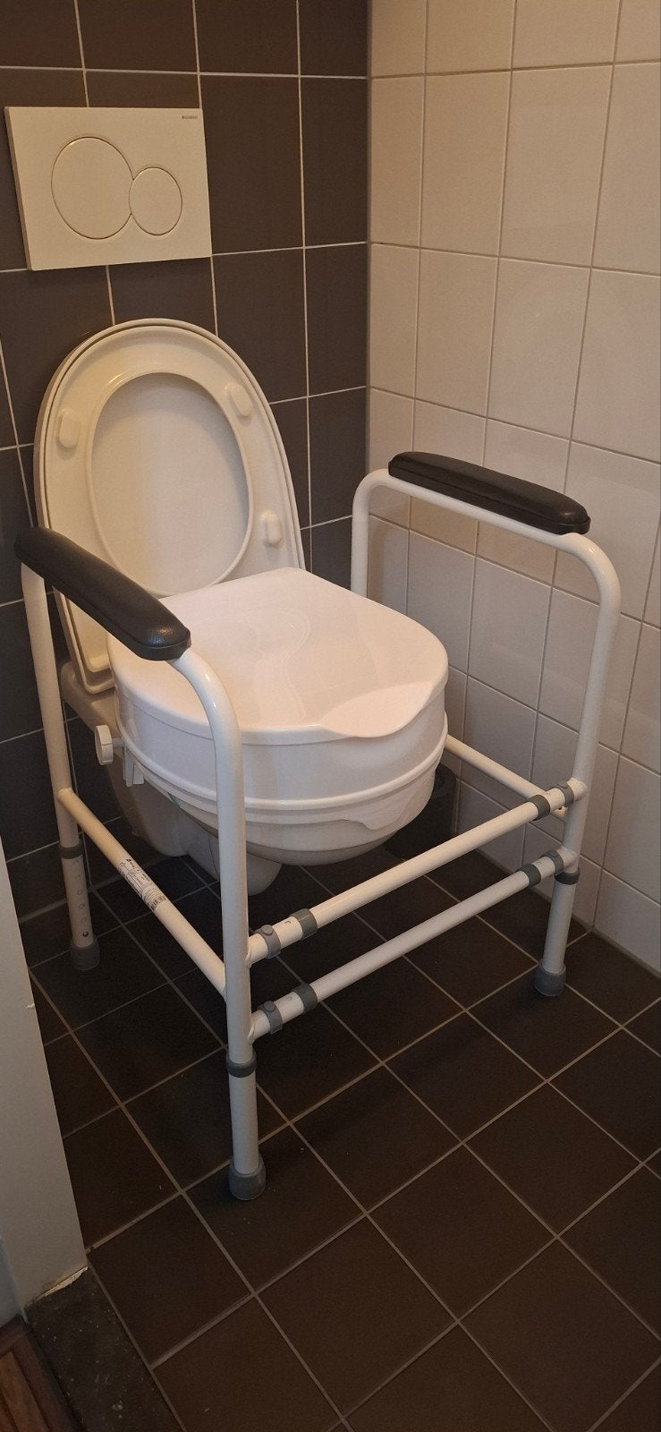Toiletframe, Ophalen, Zo goed als nieuw