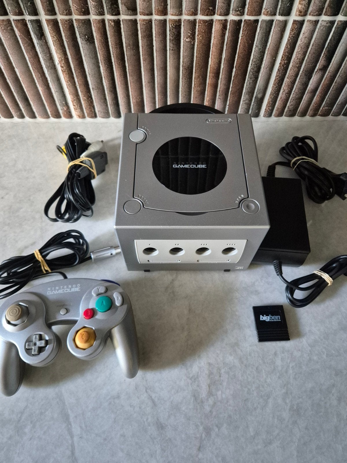 Nintendo GameCube Console - Zilver met controller, Spelcomputers en Games, Gebruikt, Ophalen of Verzenden, Met geheugenkaart, Met 1 controller