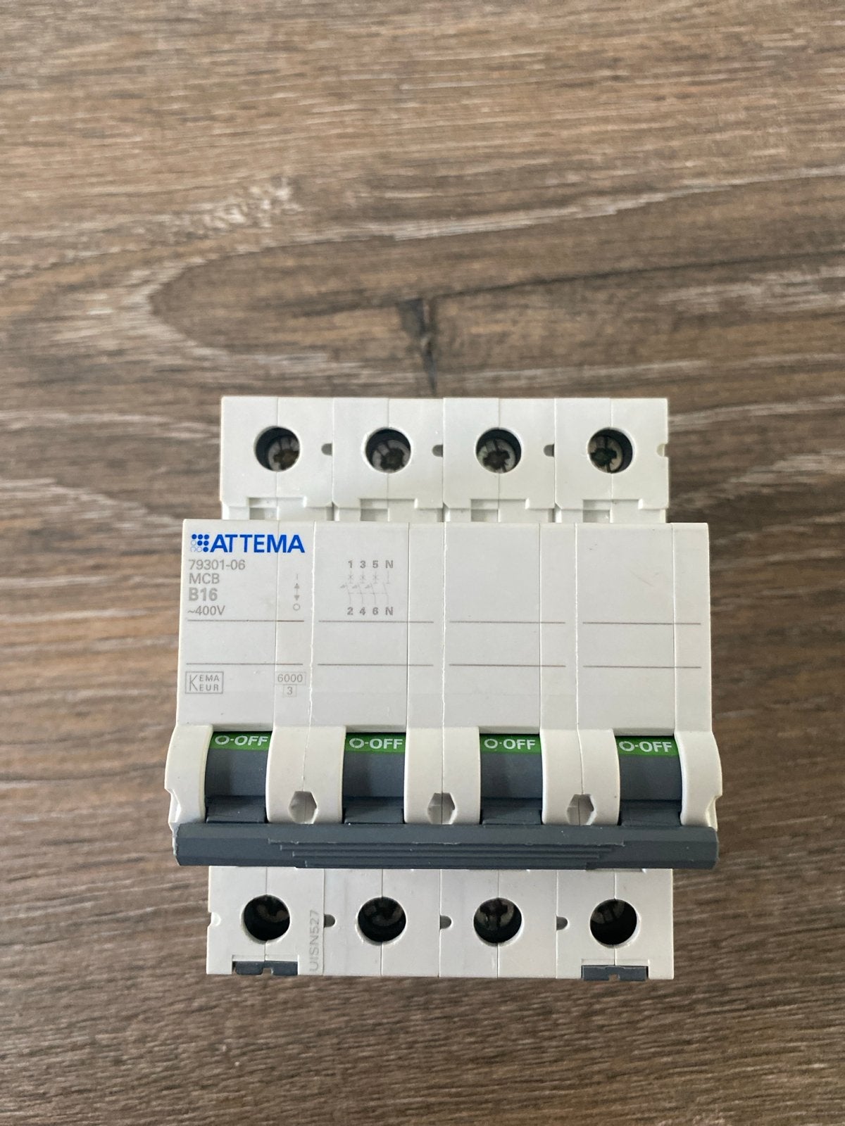 Attema Installatieautomaat B16 400V - Nieuw, Ophalen of Verzenden, Nieuw, Attema, Installatieautomaat