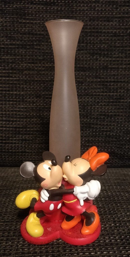 Disneyland parijs mickey en minnie vaasje, Ophalen of Verzenden, Overige figuren, Zo goed als nieuw, Overige typen