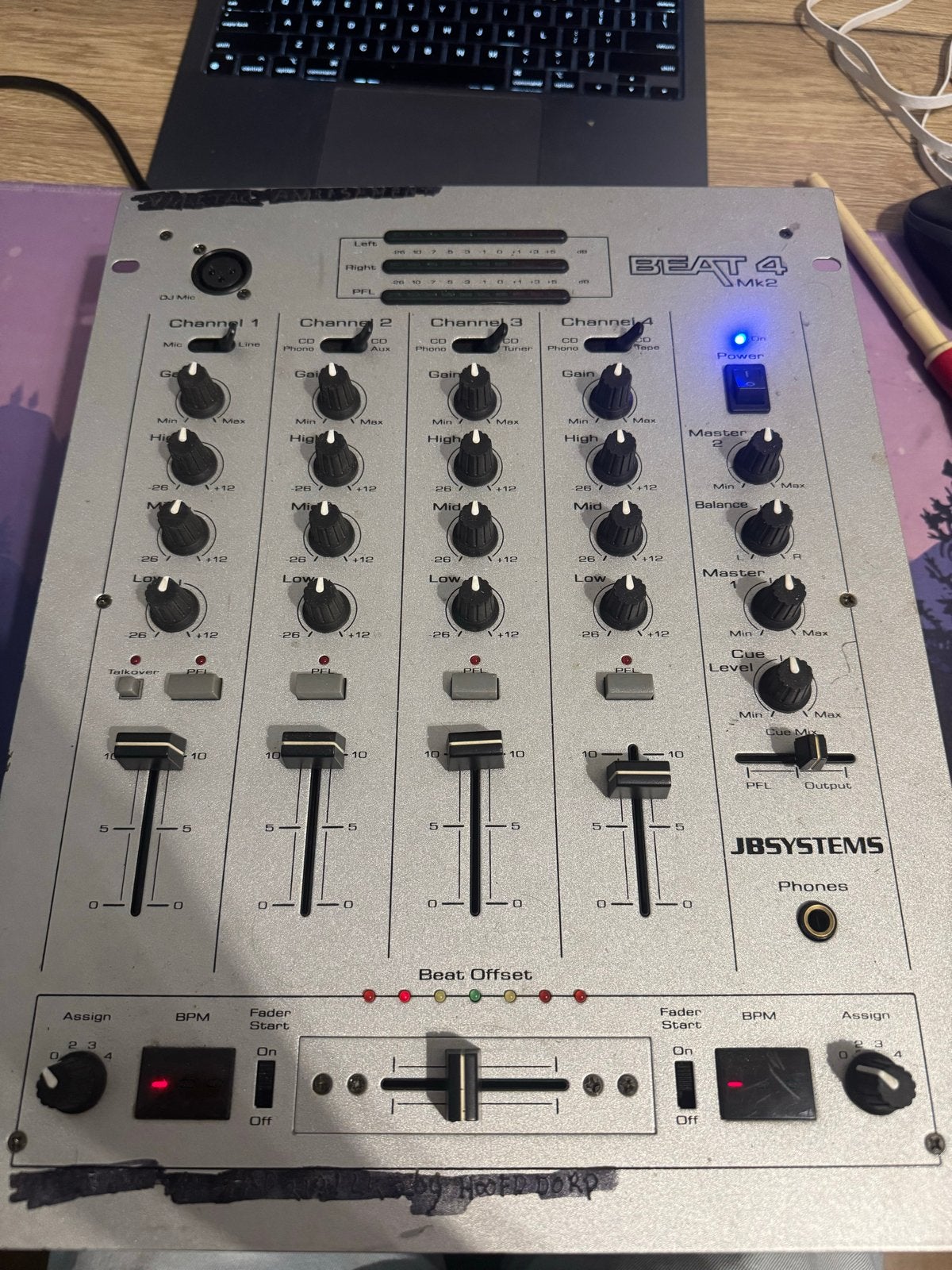 JB Systems Beat 4 MK2 DJ Mixer – 4-kanaals – Werkend, Ophalen, Gebruikt, Dj-set, Overige merken