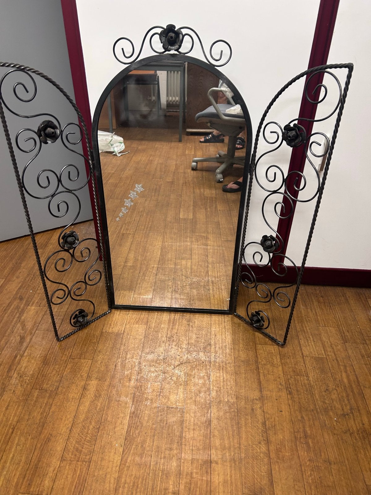 Antieke spiegel met smeedijzeren frame, Ophalen, Overige vormen, 50 tot 100 cm, Minder dan 100 cm