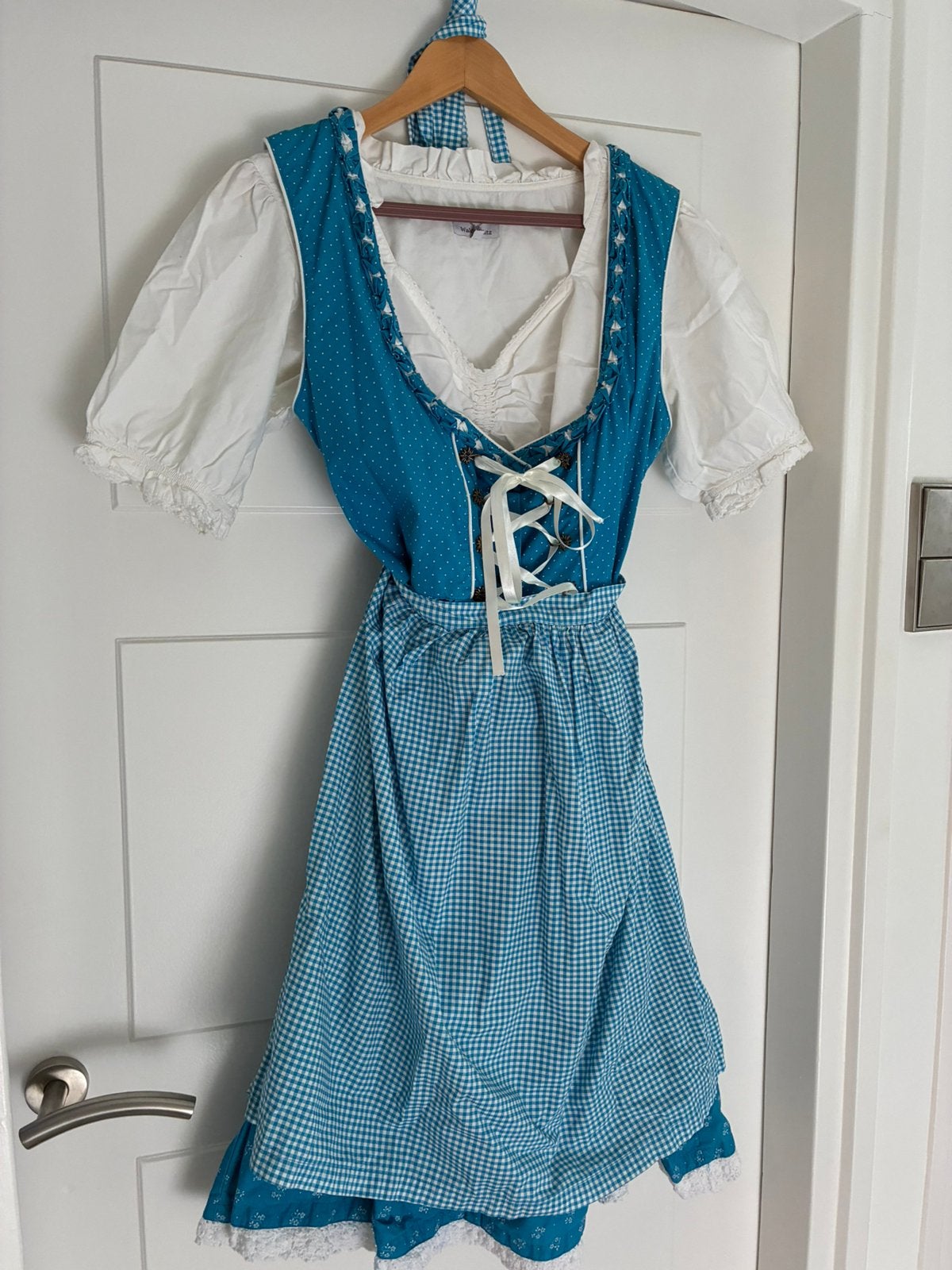 Dirndl oktoberfeest maat L, Ophalen, Zo goed als nieuw, Maat 38/40 (M), Carnaval