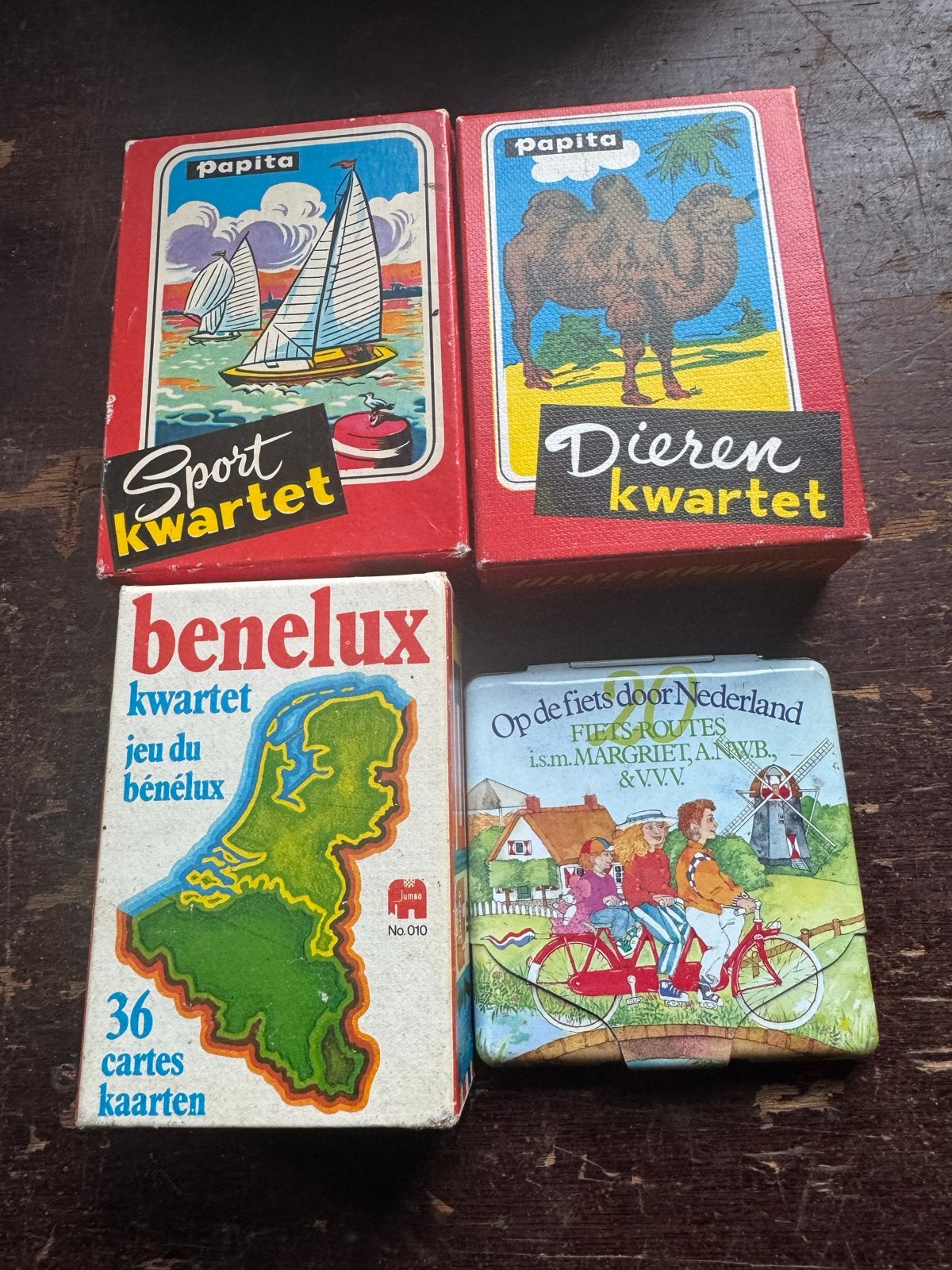 Vintage Kwartetspellen en Fietsroutes Spel, Hobby en Vrije tijd, Drie of vier spelers, Ophalen of Verzenden, Gebruikt