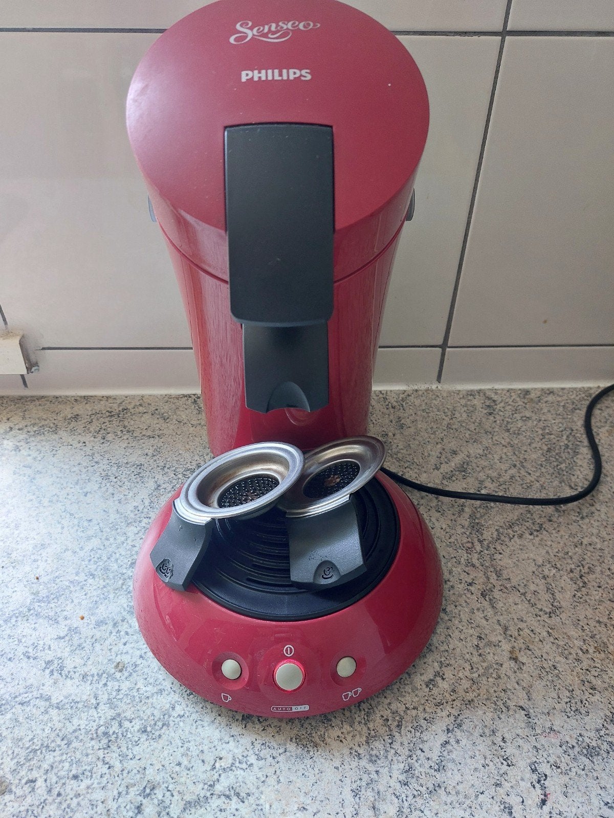 Philips Senseo Koffiezetapparaat Rood - Goede Staat, Witgoed en Apparatuur, Koffiezetapparaten, Koffiemachine, Ophalen of Verzenden