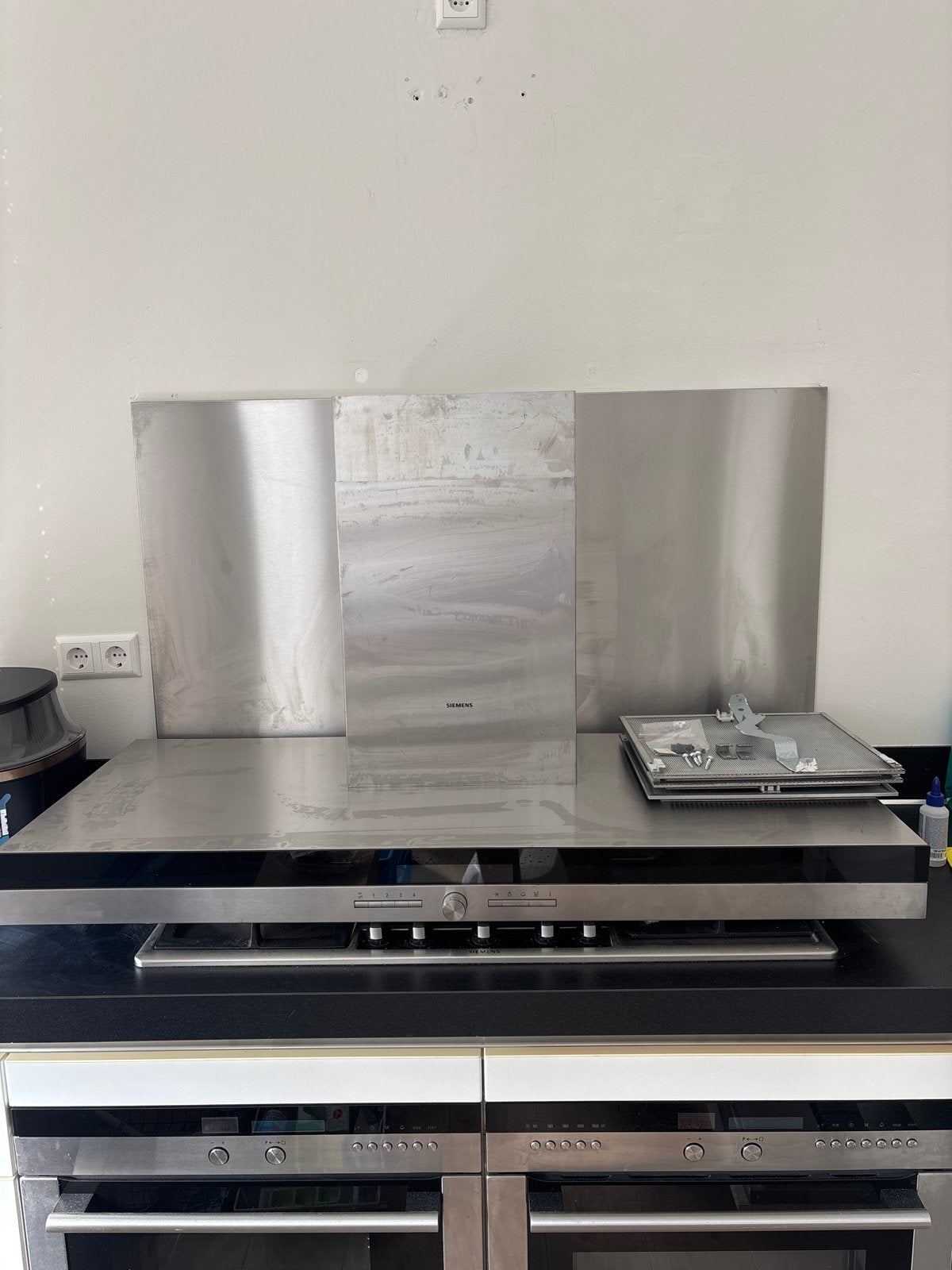 Siemens wandafzuigkap 120cm RVS type LC258BA90 (m2414923785), Ophalen, Gebruikt, Vrijstaand, Wandschouwkap