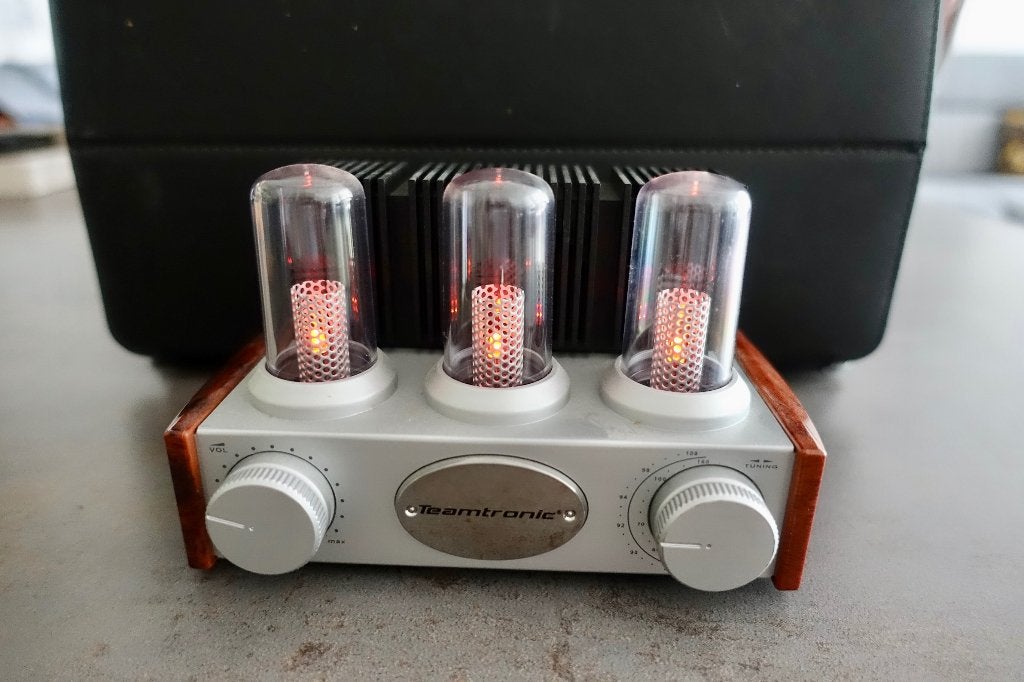 Teamtronic transistor radiootje, Ophalen of Verzenden, Zo goed als nieuw, Transistorradio