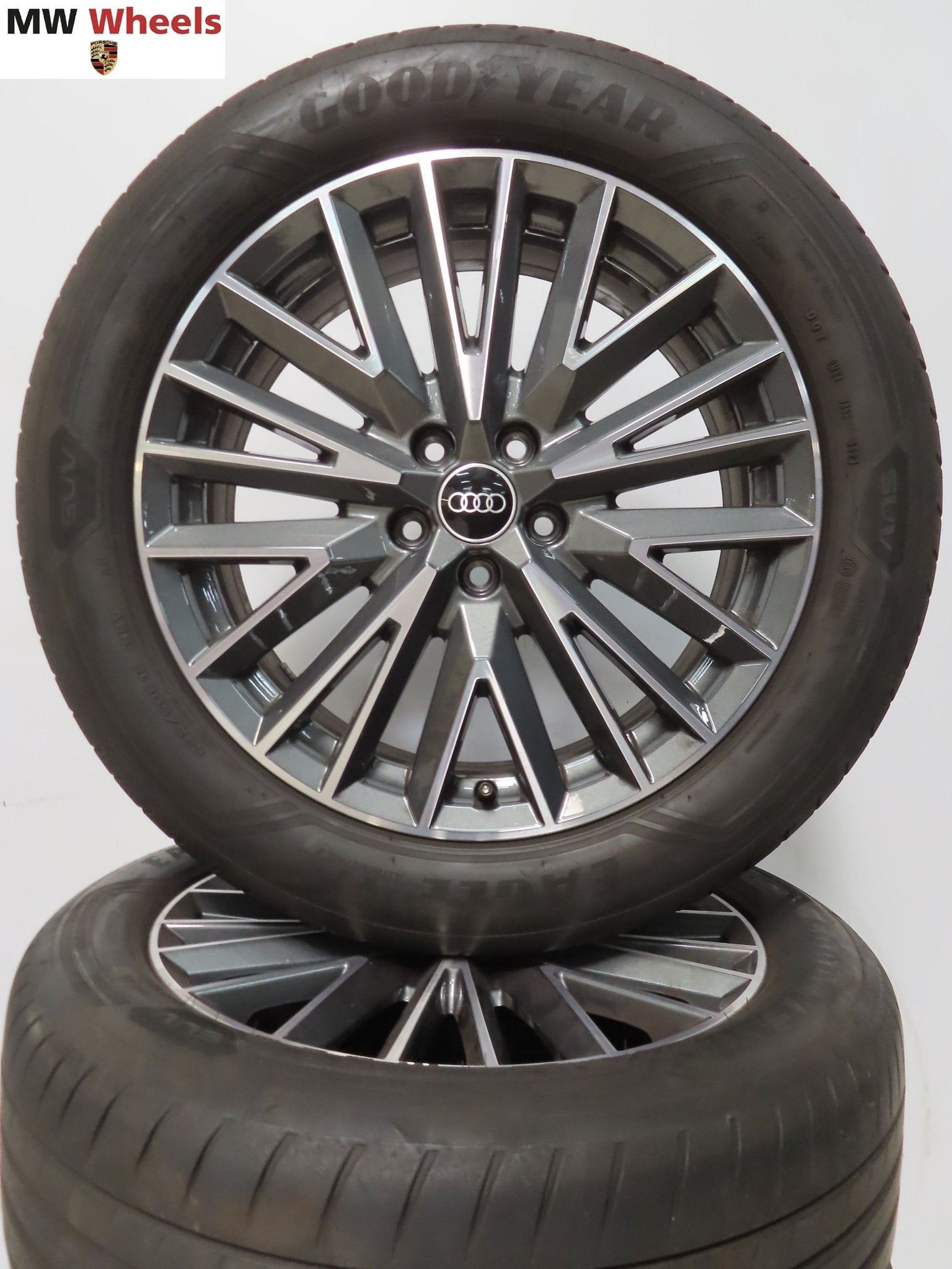 Originele Audi Q3 19 inch S line velgen met zomerbanden, 19 inch, Gebruikt, -, -