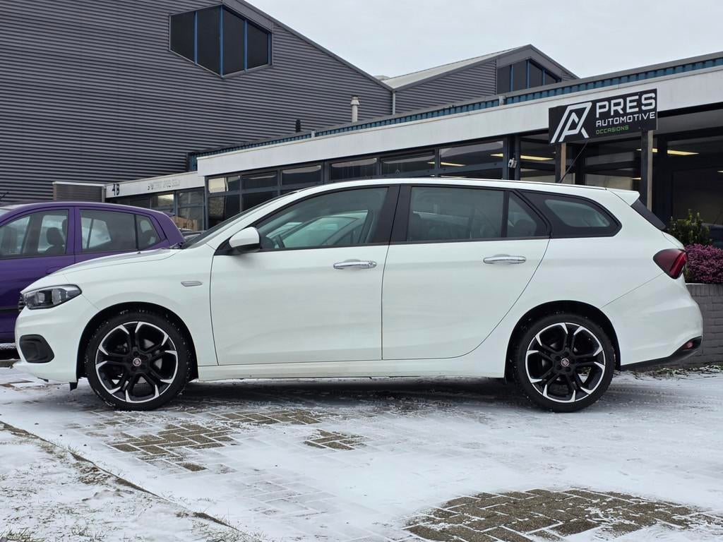 Fiat Tipo Stationwagon 1.4 Street |AIRCO|NAVI|PDC|TREKHAAK, Voorwielaandrijving, Stof, Gebruikt, Euro 6
