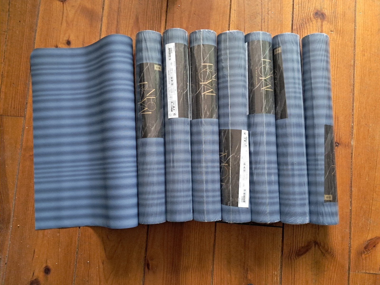 8 rollen BN Royal Neon Vliesbehang - Blauw gestreept, Ophalen, 75 m² of meer, BN, Modern