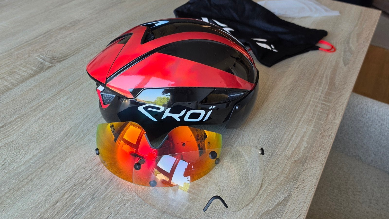 EKOI AR16 Fietshelm met 3 vizieren - Maat L 59-61cm, EKOI, Ophalen of Verzenden, Zo goed als nieuw, L