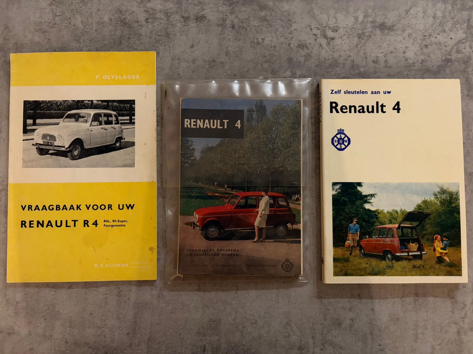 Originele Renault 4 boeken (1963-1970), Ophalen of Verzenden