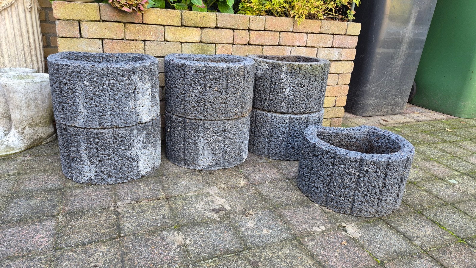 Betonnen bloembakken voor tuin of terras, Ophalen, Steen, Gebruikt, Minder dan 30 cm